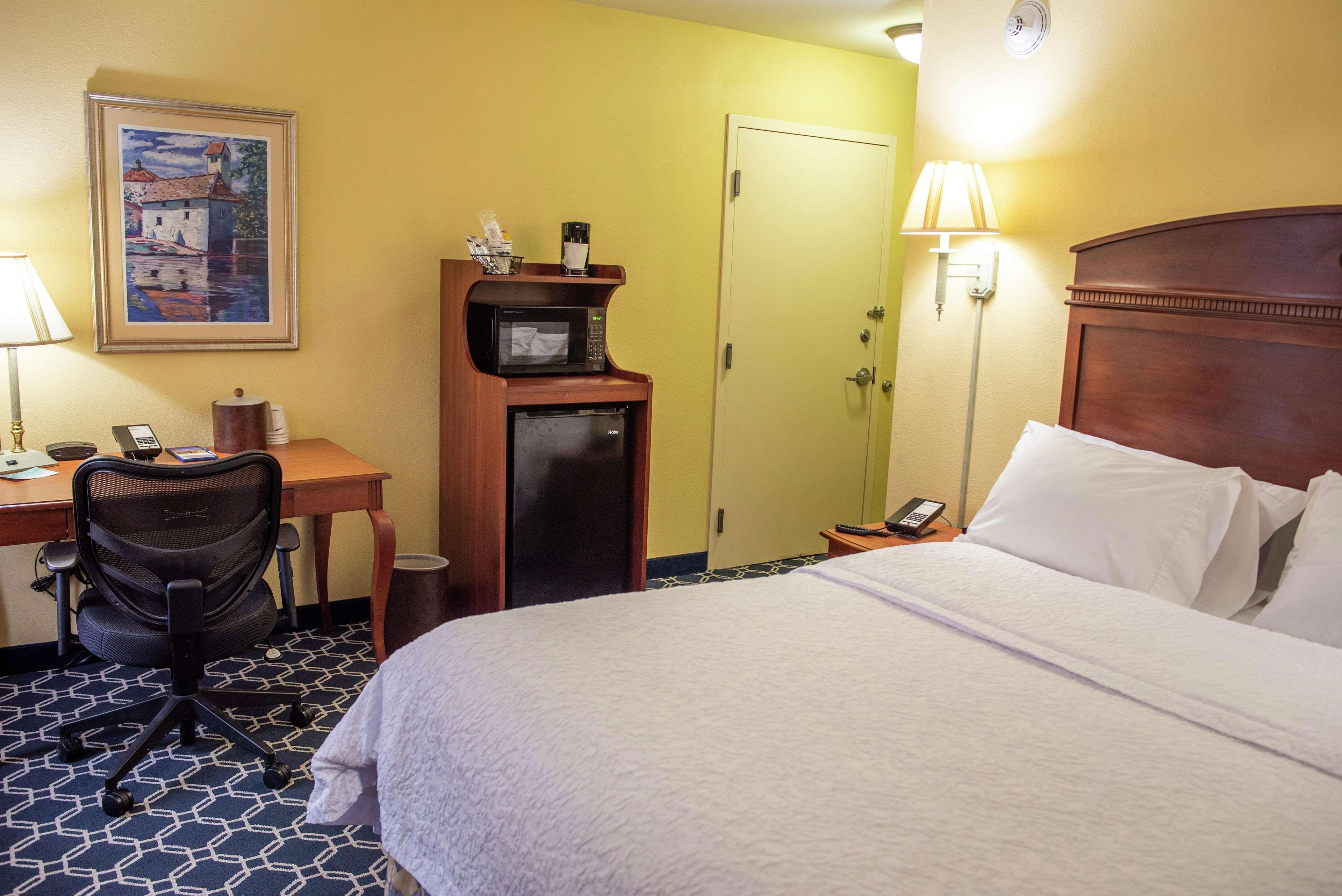 Hampton Inn Lebanon Exterior foto